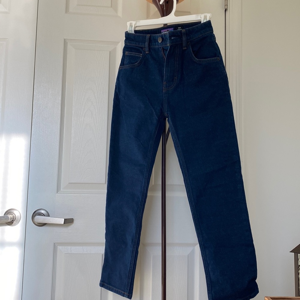 Patagonia size 24 straight jeans